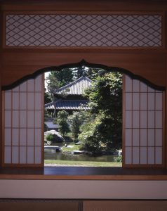 Winter: Northern gardens and shrine to Confucius (koshibyo) viewed from the study写真